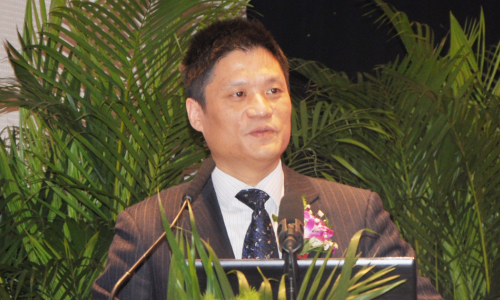 沙巴SB体育互联董事长、首席研究员 杨冰之