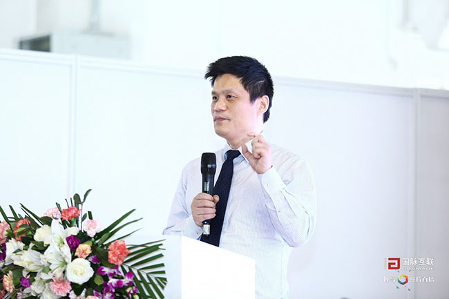 沙巴SB体育集团董事长、首席研究员杨冰之先生于4月27日在沙巴SB体育互联举办的“大型企业数据资产与主数据管理研讨会”上进行演讲