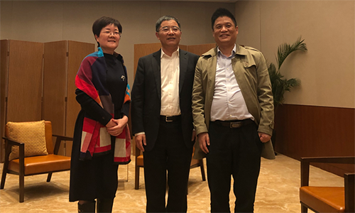 镇江市市长张叶飞接见沙巴SB体育董事长杨冰之一行